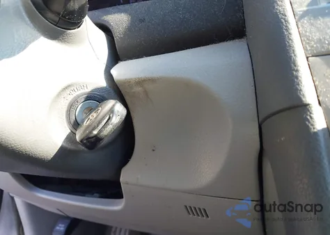 2010 Toyota Camry Le z USA, uszkodzony, nr VIN 4T4BF3EKXAR084844